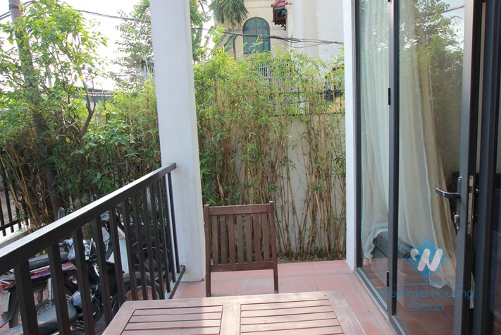 01 bedroom serviced apartment for rent in Dang Thai Mai, Tay ho, Hanoi